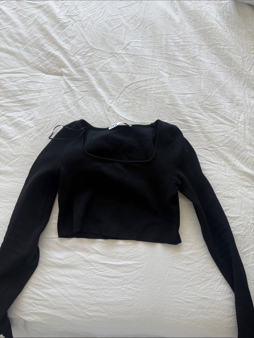 Zara Black Long-Sleeve Cropped Scoop-Neck Top - Picture 1 of 2